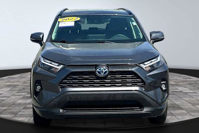 Used 2022 Toyota RAV4 XLE Premium AWD/4WD image 3