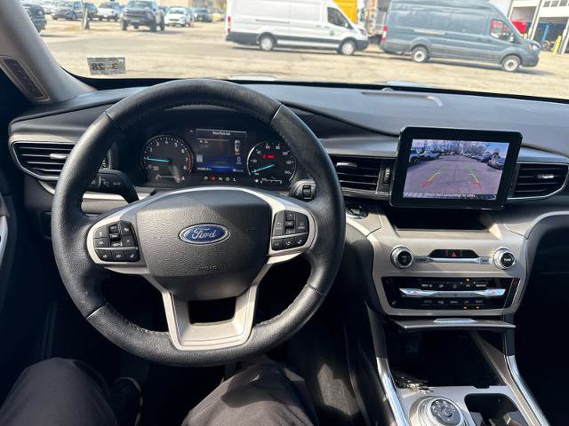 Certified 2022 Ford Explorer XLT w/ Equipment Group 202A AWD/4WD image 11