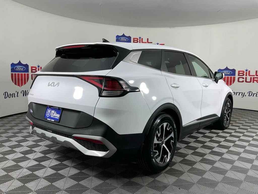 Used 2023 Kia Sportage EX FWD image 3