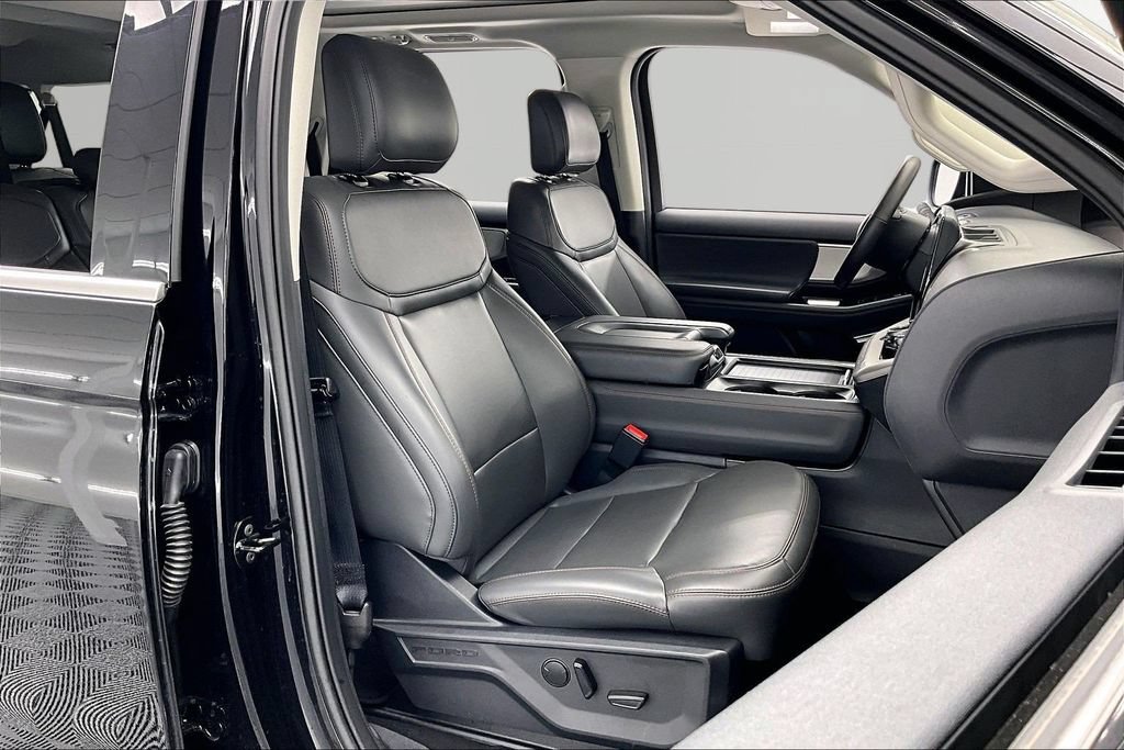 Certified 2025 Ford Expedition Max Active AWD/4WD image 7