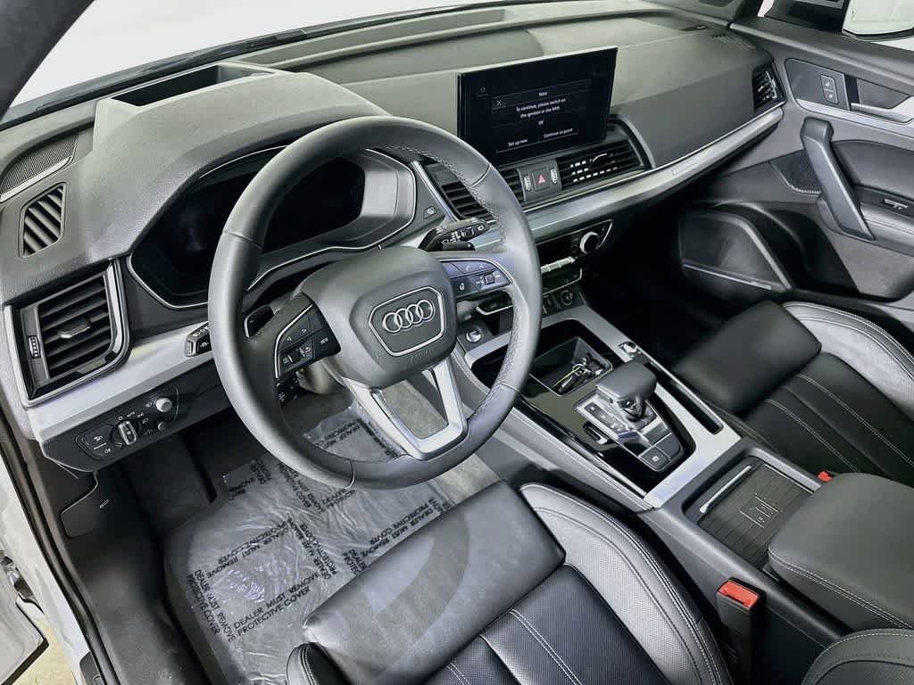 Used 2023 Audi Q5 2.0T Prestige AWD/4WD image 2