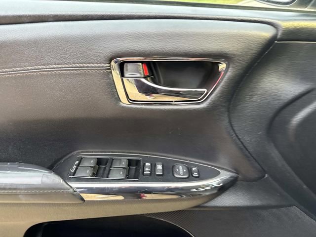 Used 2018 Toyota Avalon XLE image 21