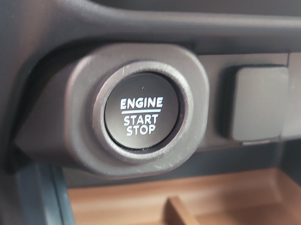 Certified 2024 Ford Maverick Lariat FWD image 25