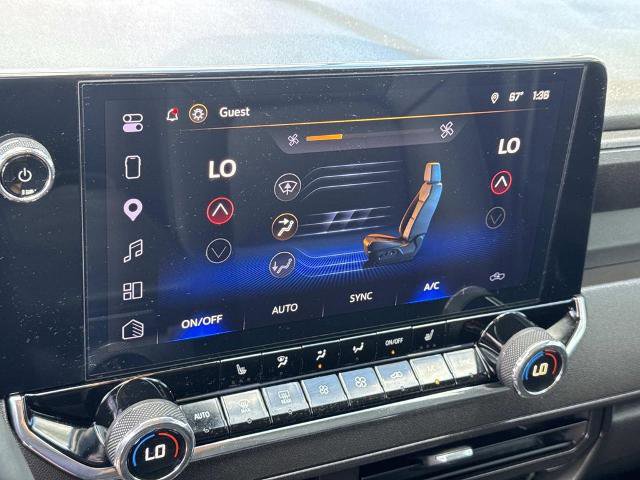 Used 2025 Chevrolet Colorado Trail Boss w/ Midnight Edition image 14