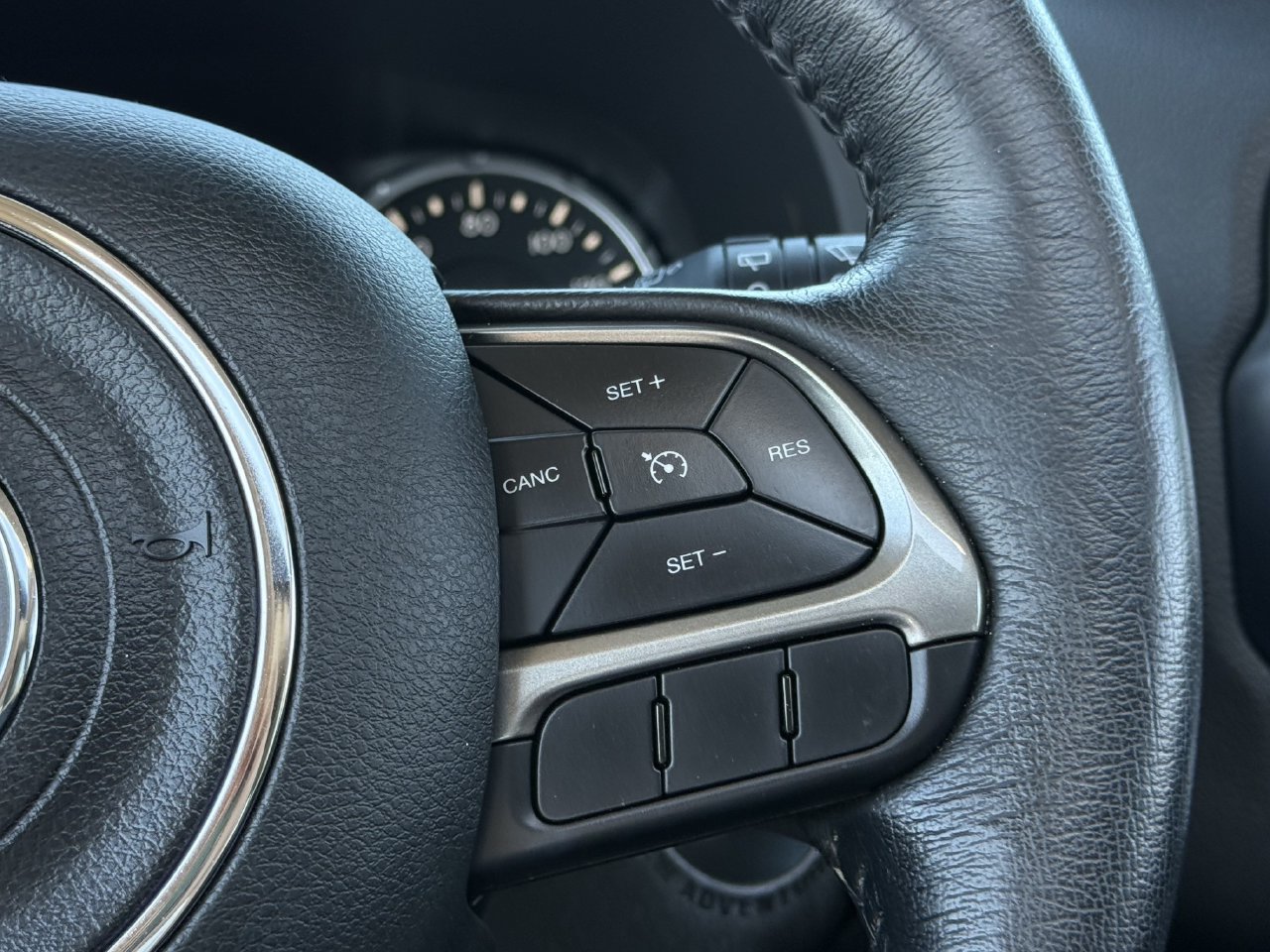 Used 2019 Jeep Renegade Limited AWD/4WD image 13