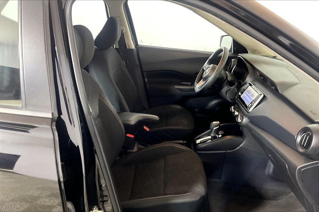 Used 2021 Nissan Kicks S FWD image 6