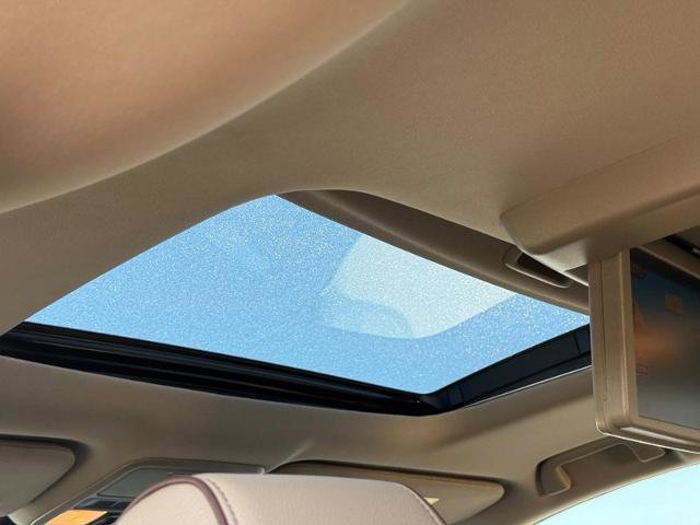 Used 2024 Honda Odyssey Elite image 13