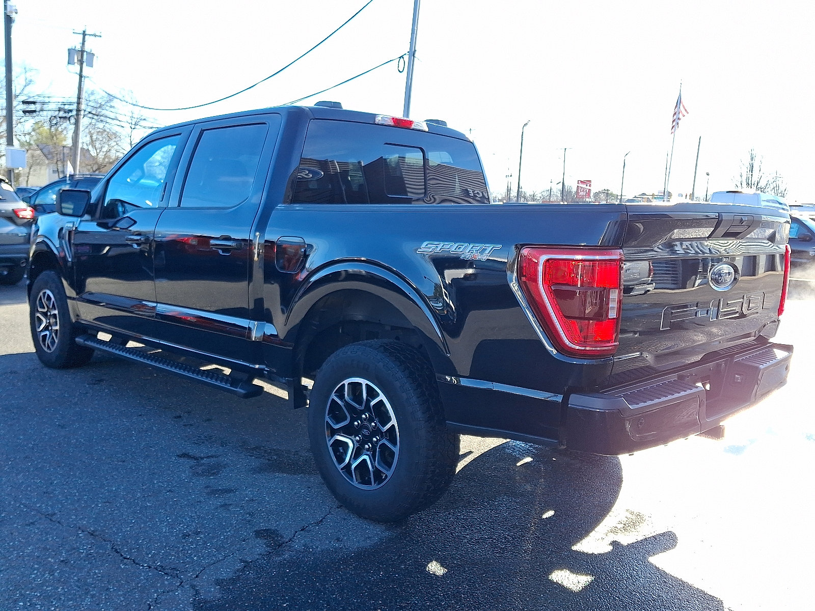 Certified 2022 Ford F150 XLT w/ Equipment Group 301A Mid image 7