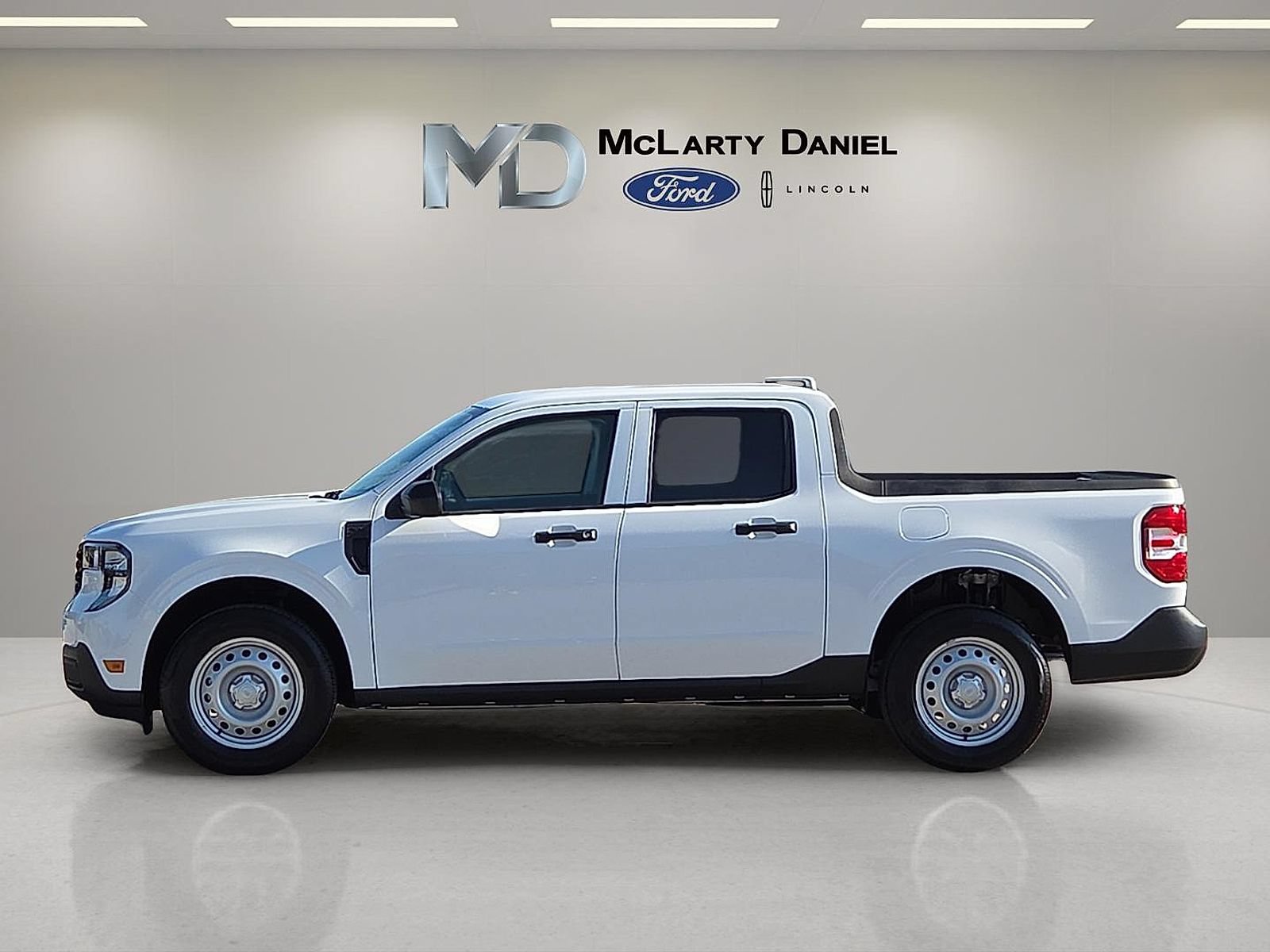 Certified 2026 Ford Maverick XL FWD image 3