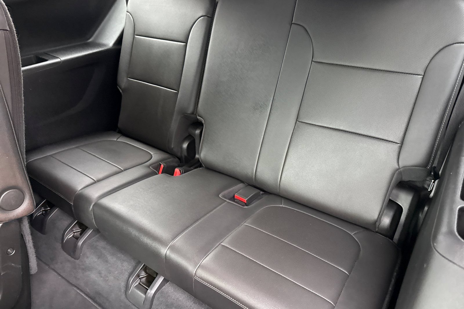 Used 2023 Chevrolet Traverse Premier w/ Redline Edition AWD/4WD image 17