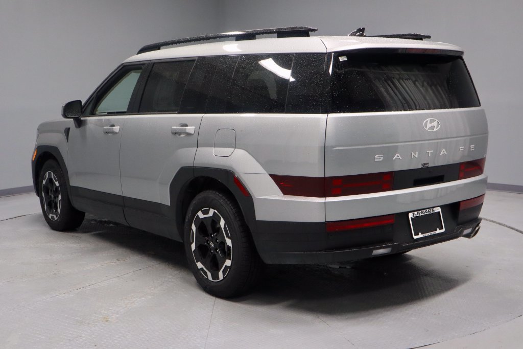 Used 2025 Hyundai Santa Fe SEL AWD/4WD image 9