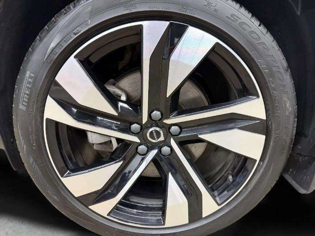 Used 2023 Volvo XC40 B5 Ultimate w/ Climate Package AWD/4WD image 23