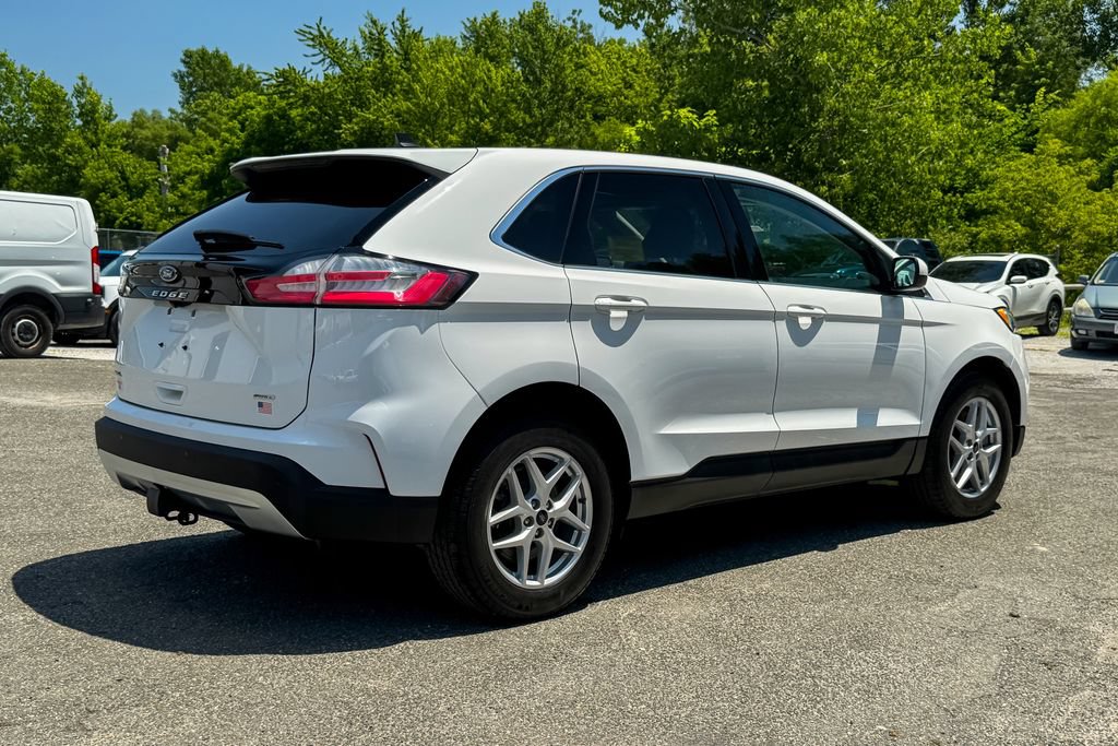 Certified 2023 Ford Edge SEL w/ Convenience Package AWD/4WD image 3