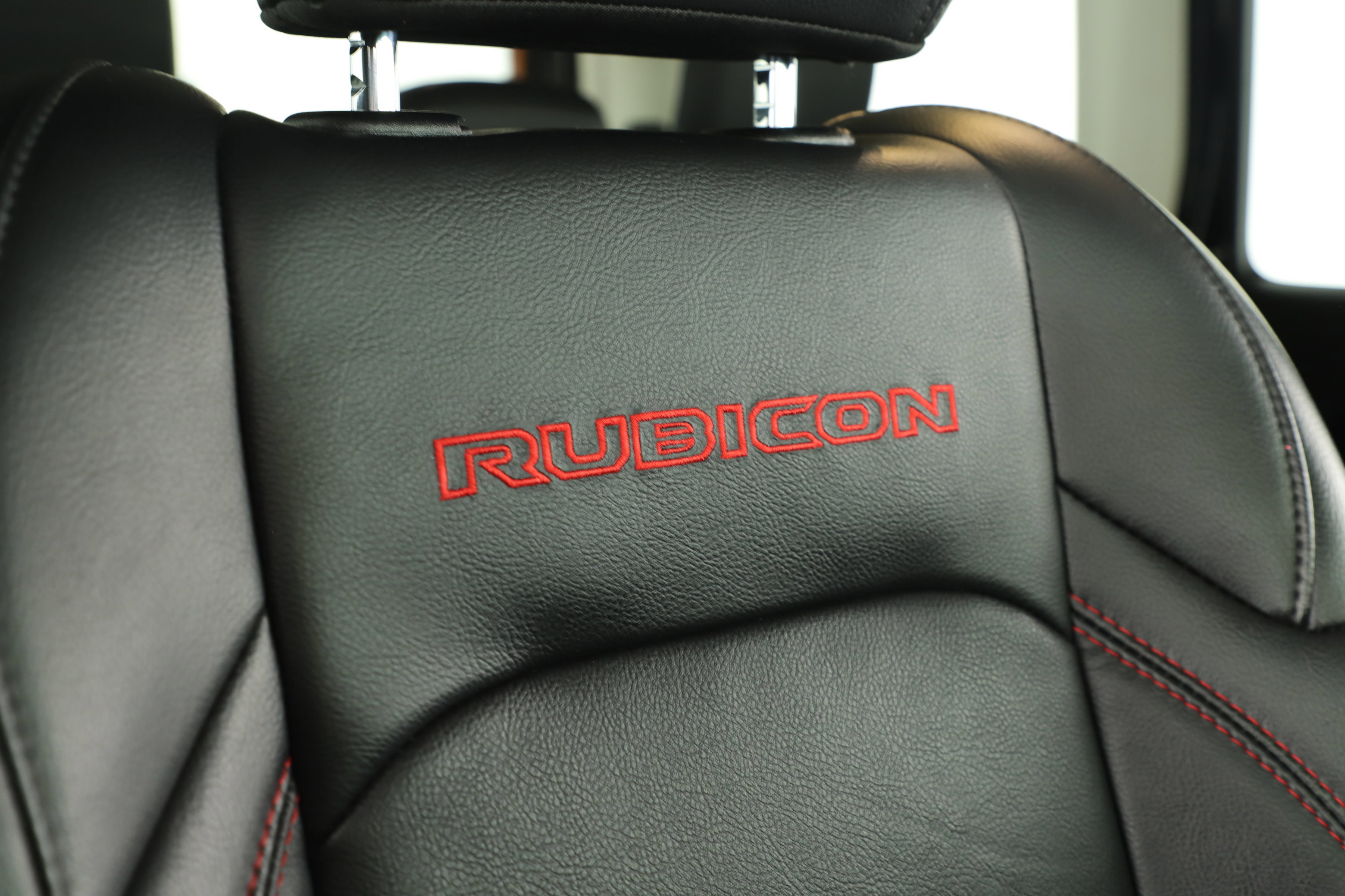 Used 2023 Jeep Wrangler Unlimited Rubicon w/ Cold Weather Group image 13