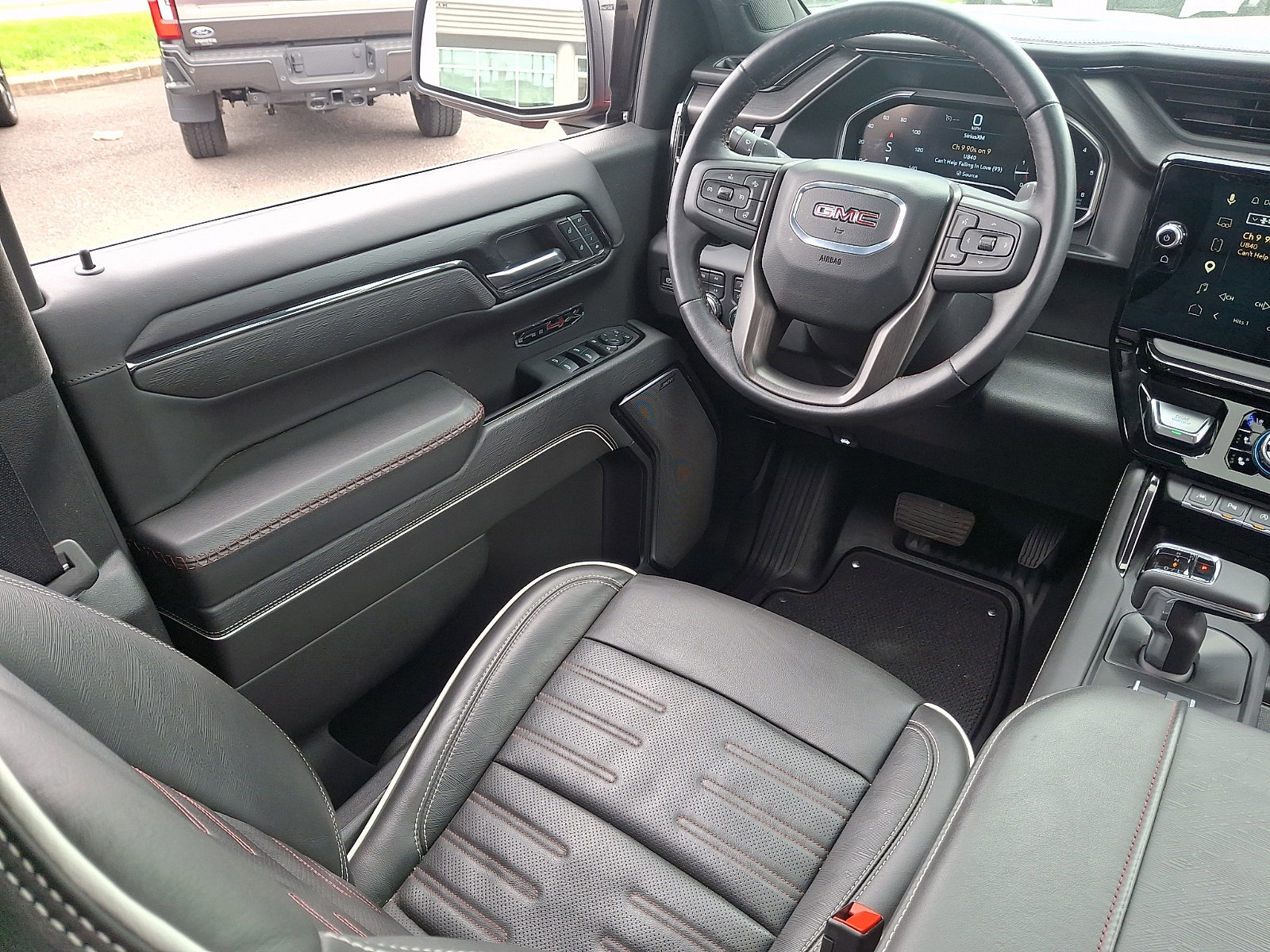 Used 2024 GMC Sierra 1500 AT4X image 13