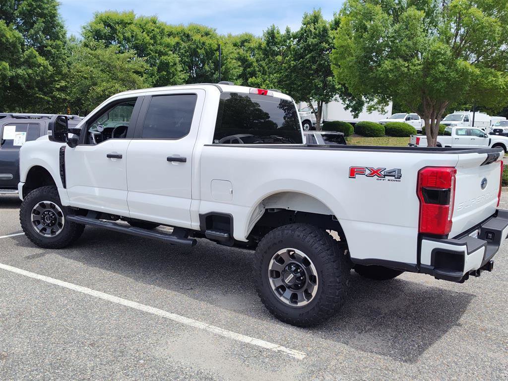 Certified 2024 Ford F250 XL w/ STX Appearance Package AWD/4WD image 4