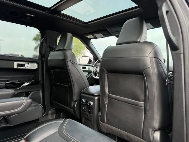 Certified 2023 Ford Explorer ST w/ Technology Package AWD/4WD image 3