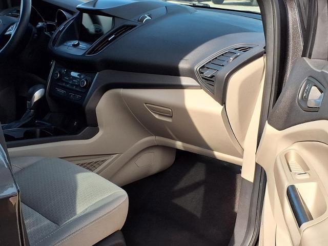 Certified 2019 Ford Escape SE image 21