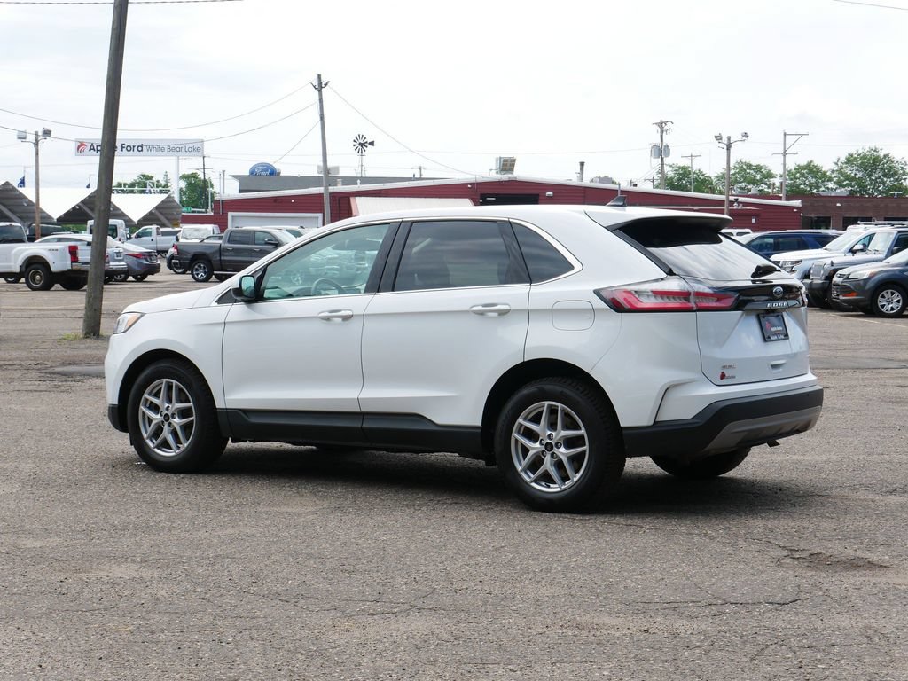 Certified 2024 Ford Edge SEL w/ Convenience Package AWD/4WD image 4