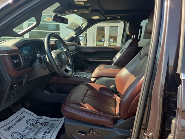 Certified 2024 Ford Expedition Limited image 12