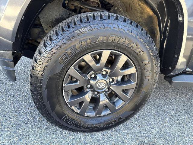 Used 2022 Toyota Tacoma SR5 image 32