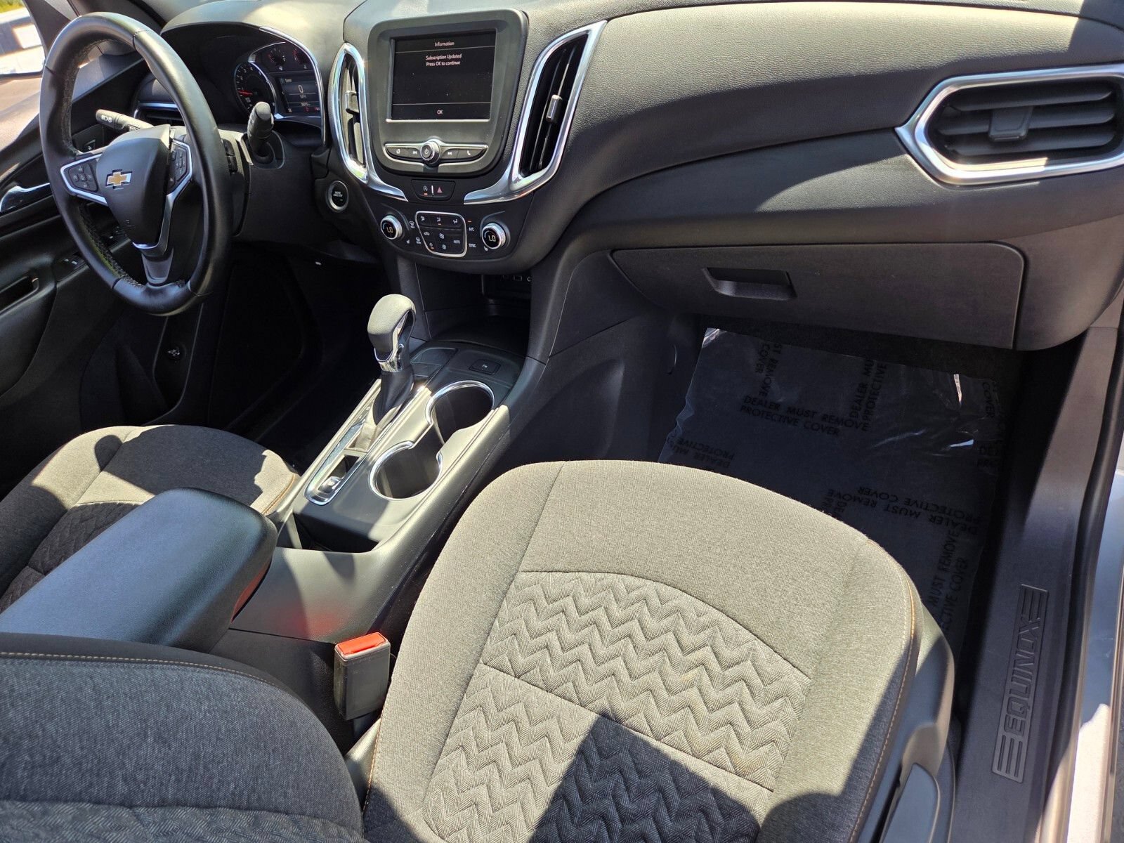 Used 2024 Chevrolet Equinox LT FWD image 16