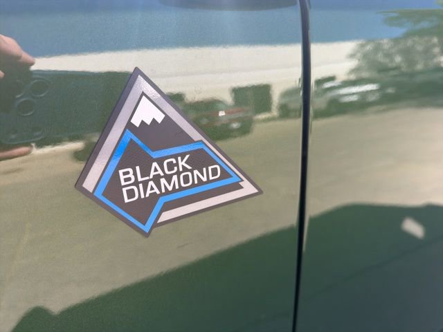 Certified 2024 Ford Bronco Black Diamond AWD/4WD image 12