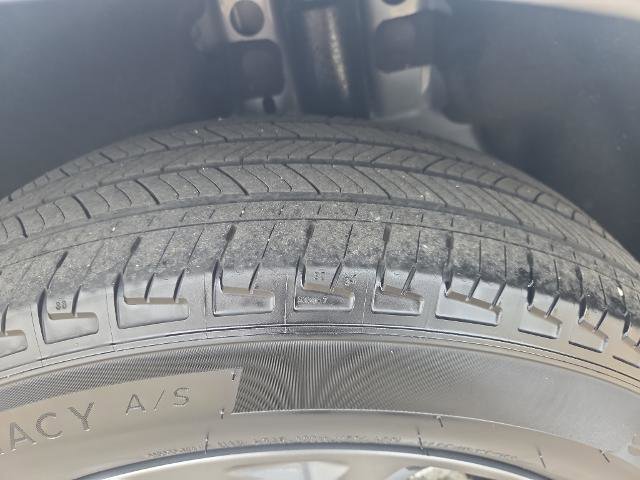 Certified 2024 Ford Escape ST-Line AWD/4WD image 10