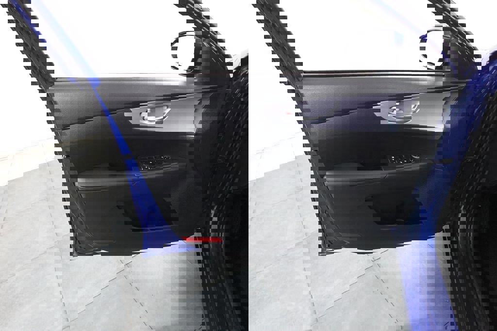 Used 2024 Kia Forte LXS image 8