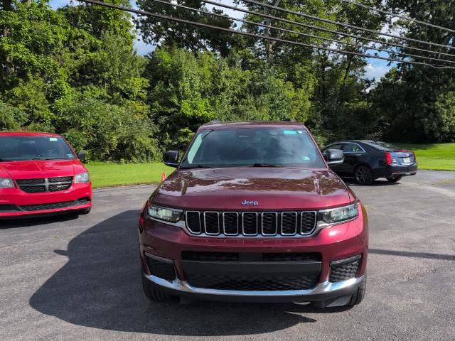 Used 2021 Jeep Grand Cherokee L Limited AWD/4WD image 2