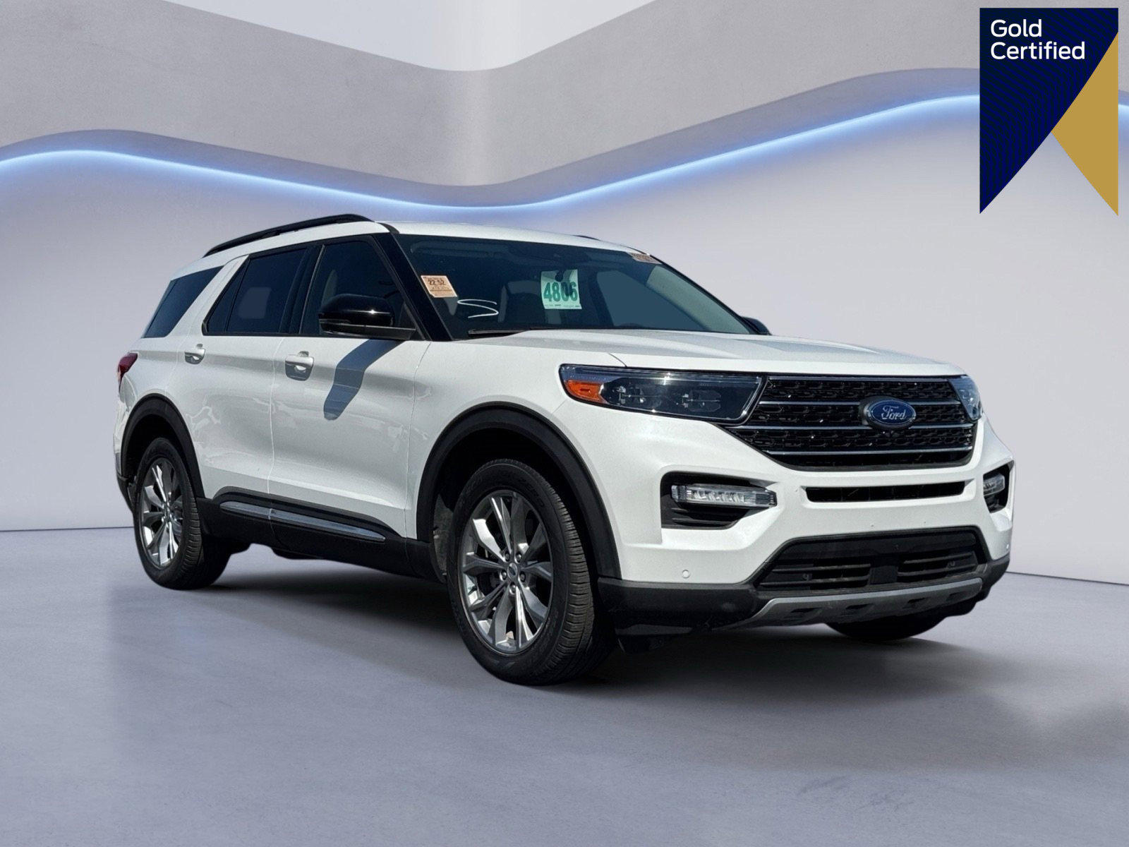 Certified 2022 Ford Explorer XLT w/ Equipment Group 202A