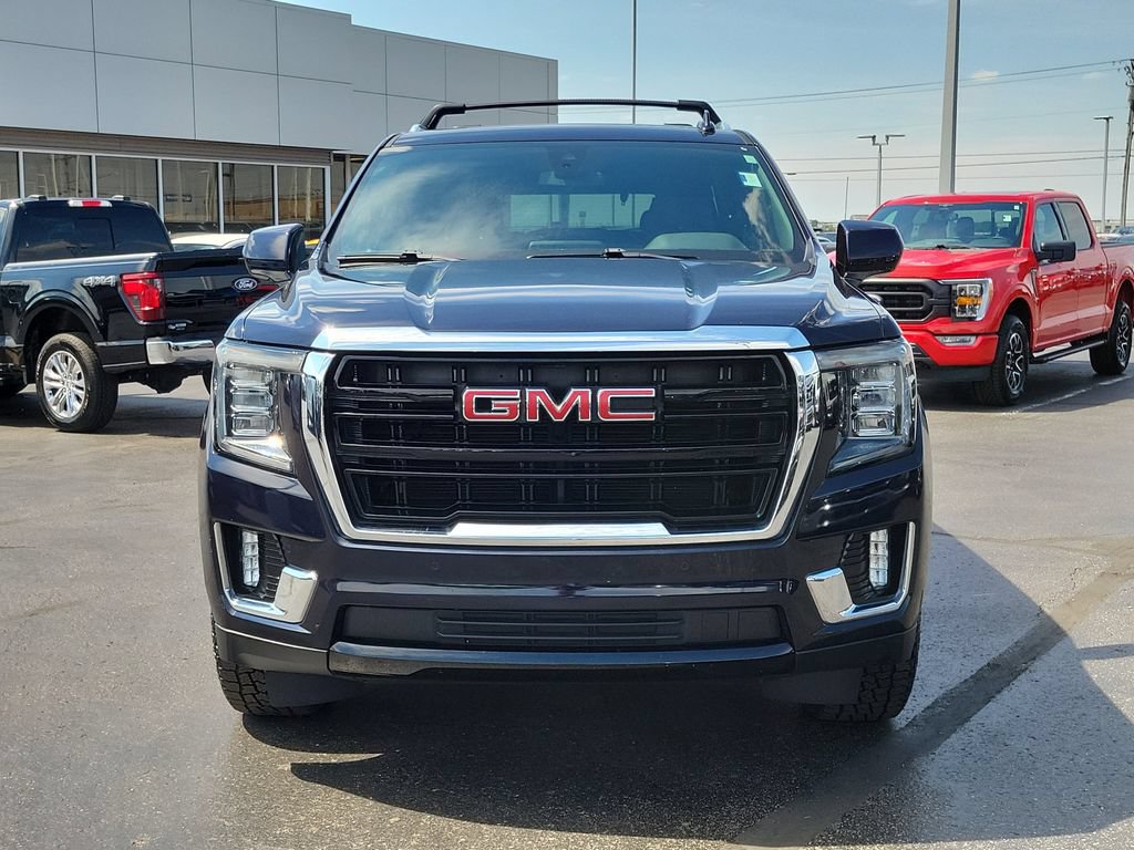 Used 2022 GMC Yukon SLE w/ Gmc Pro Safety Plus Package AWD/4WD image 2