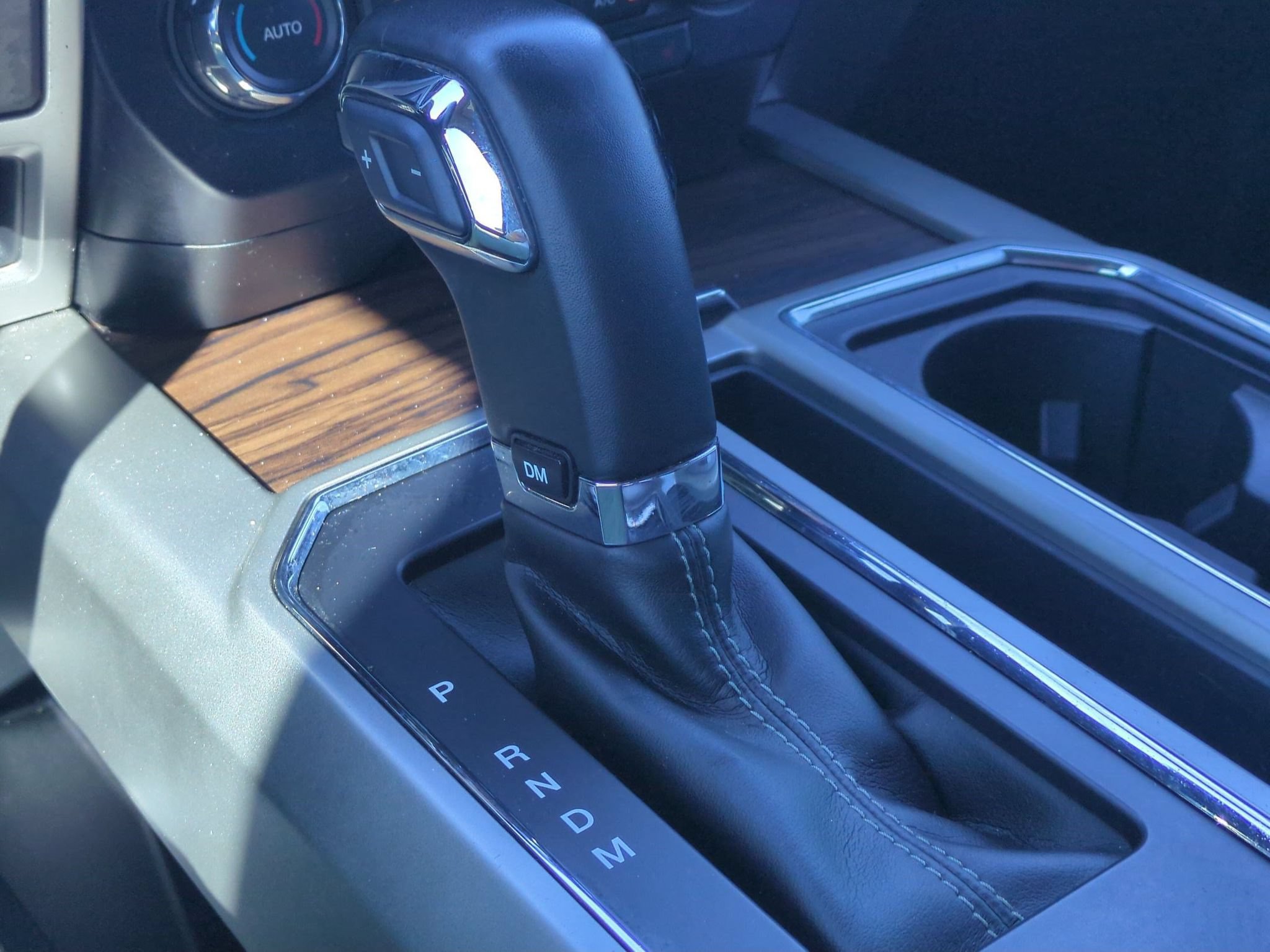 Certified 2019 Ford F150 Lariat RWD image 24
