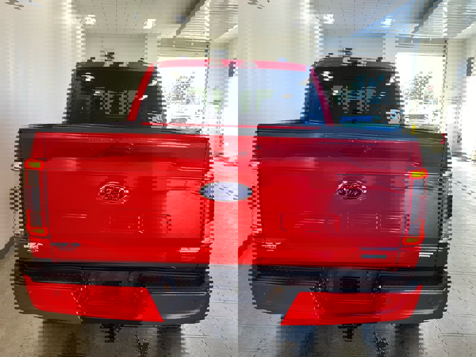 Certified 2022 Ford F150 Lariat w/ Equipment Group 502A High image 6