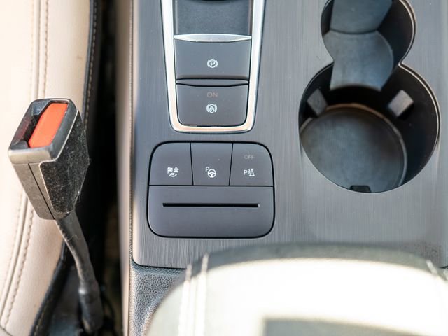 Certified 2020 Ford Escape Titanium w/ Titanium Premium Package 2.0 image 37