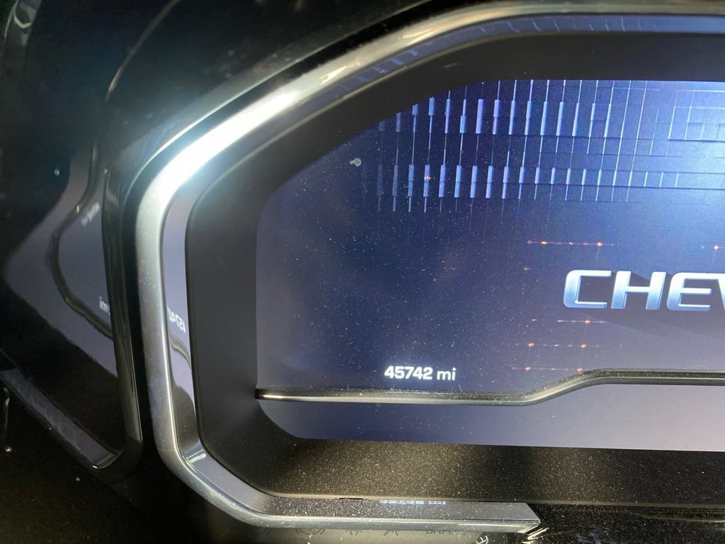 Used 2023 Chevrolet Silverado 1500 LT AWD/4WD image 5