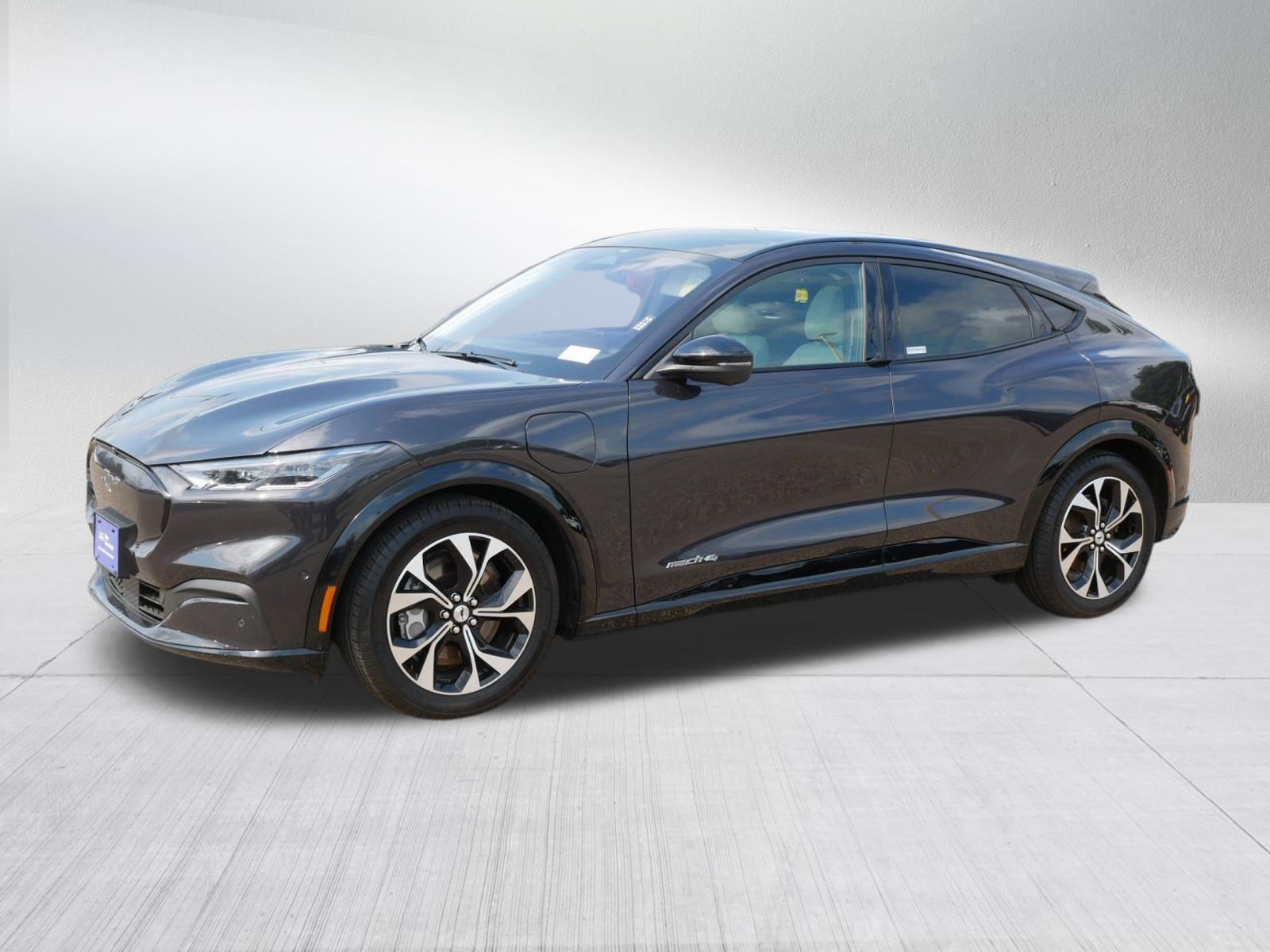 Certified 2022 Ford Mustang Mach-E Premium AWD/4WD image 3