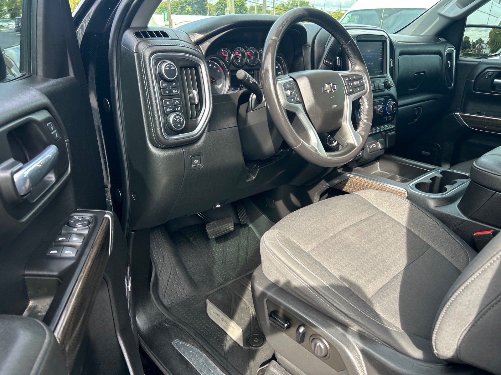 Used 2020 Chevrolet Silverado 1500 RST w/ All-Star Edition AWD/4WD image 7