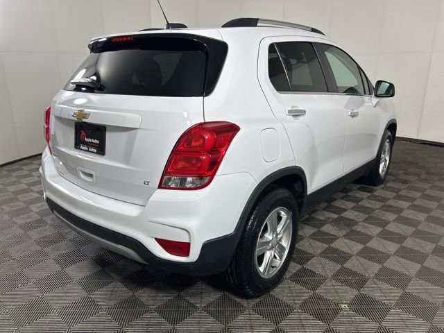 Used 2018 Chevrolet Trax LT w/ LT Convenience Package image 4