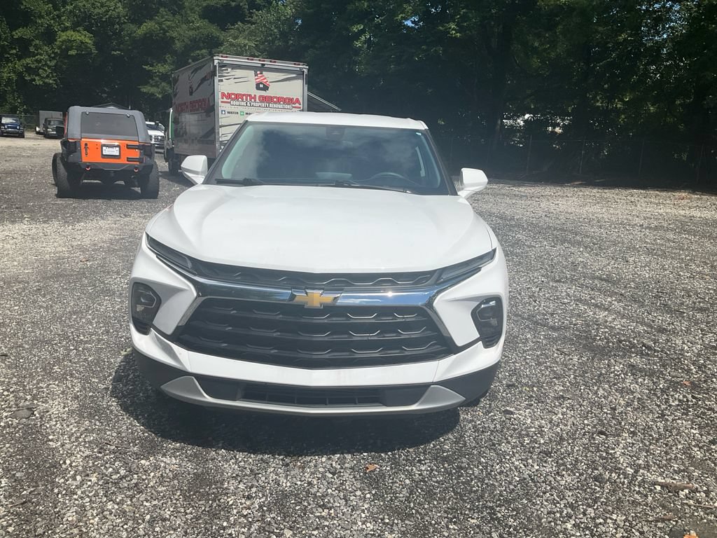 Used 2023 Chevrolet Blazer LT FWD video 2