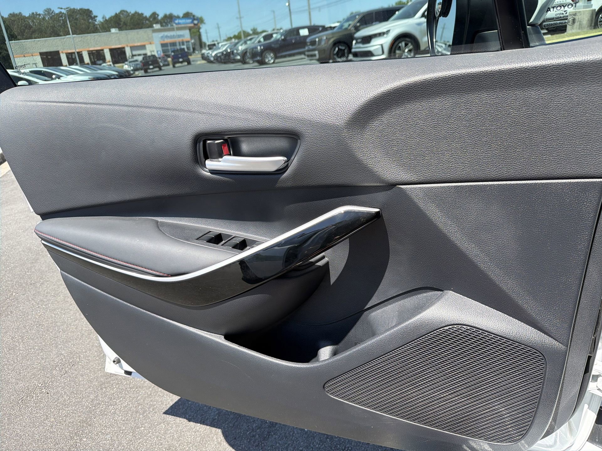 Used 2025 Toyota Corolla XSE image 22