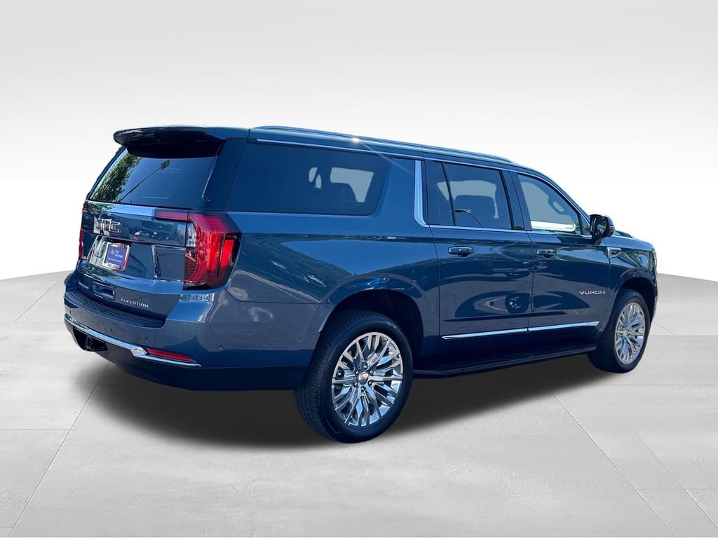 Used 2026 GMC Yukon XL Elevation w/ Elevation Premium Package AWD/4WD image 9
