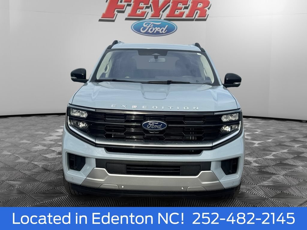 Certified 2025 Ford Expedition Platinum w/ Driver's Package AWD/4WD image 9