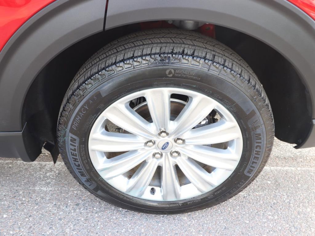 Certified 2025 Ford Explorer Platinum w/ LUX Leather Package image 24