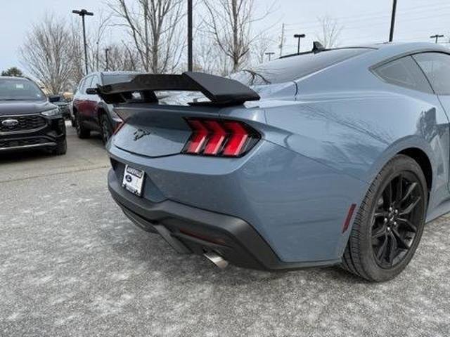 Certified 2025 Ford Mustang Coupe image 3