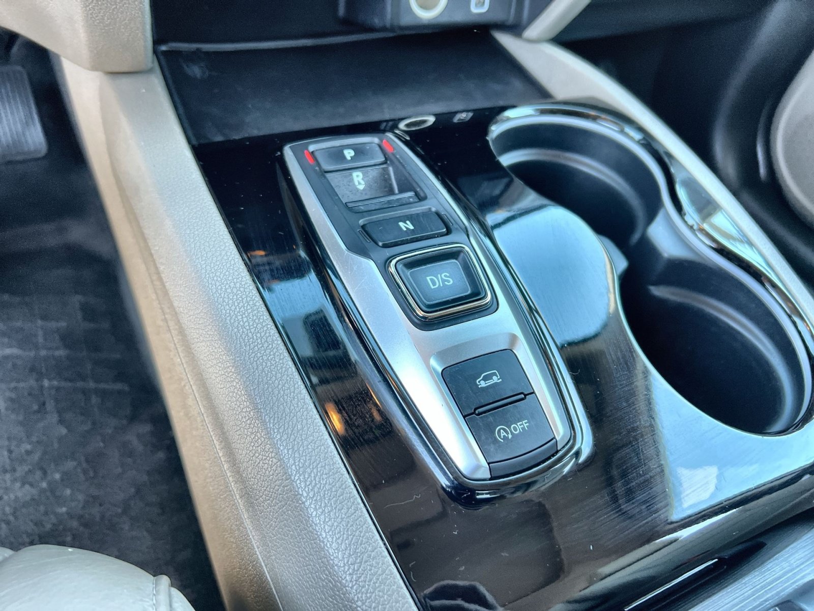 Used 2020 Honda Pilot Touring image 29
