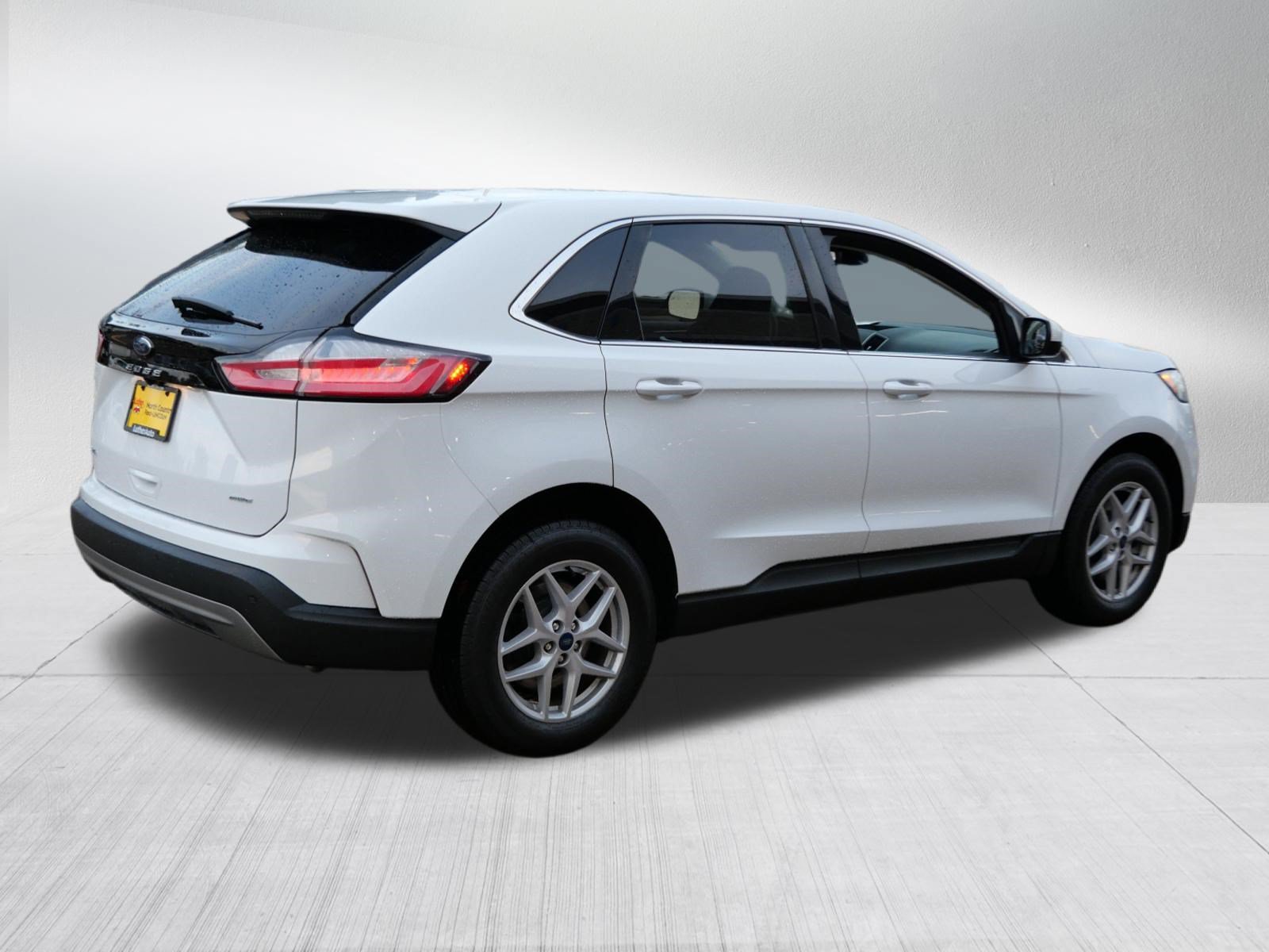 Certified 2022 Ford Edge SEL w/ Convenience Package AWD/4WD image 7