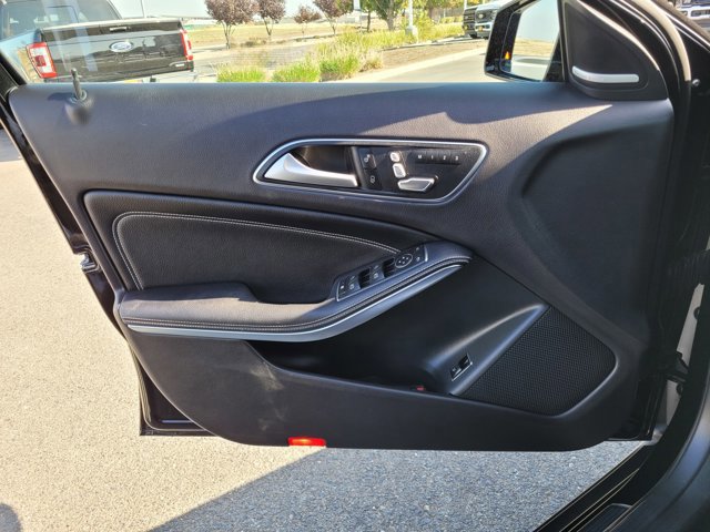 Used 2019 Mercedes-Benz GLA 250 4MATIC image 27