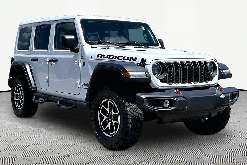Used 2025 Jeep Wrangler Unlimited Rubicon w/ Convenience Group AWD/4WD image 12