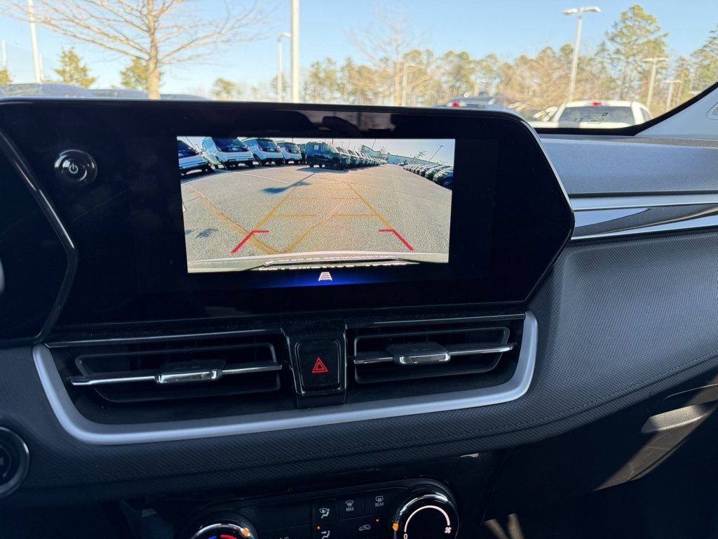 Used 2025 Chevrolet TrailBlazer LT image 17